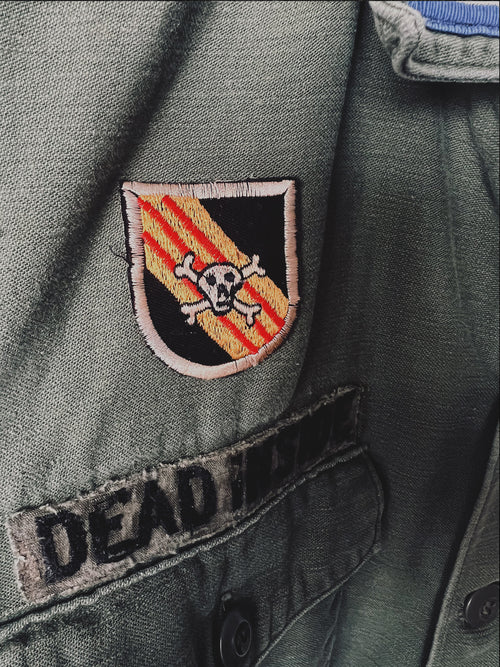 "DEAD INSIDE" Sleeveless